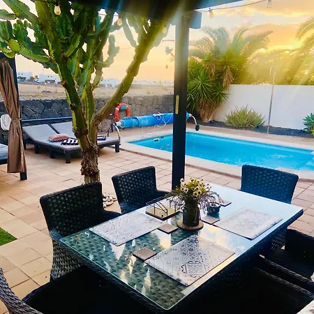 Appartement Nillos *