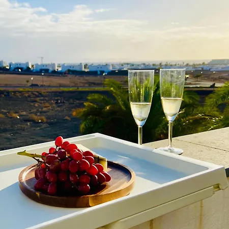 Nillos Appartement *