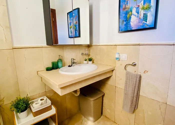 Nillos Appartement *