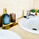 Apartment Nillos *